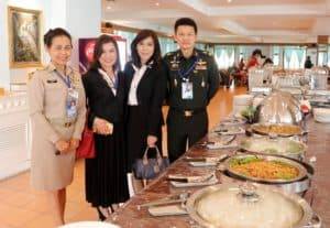 รับจัดบุฟเฟ่ต์