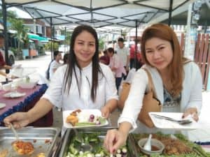 รับจัดบุฟเฟ่ต์