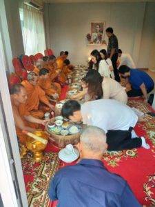 ทำบุญบ้าน
